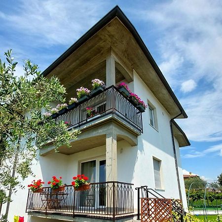 Villa Dolcitalia Tra Gardaland E Le Terme Di Cola Lazise Kültér fotó