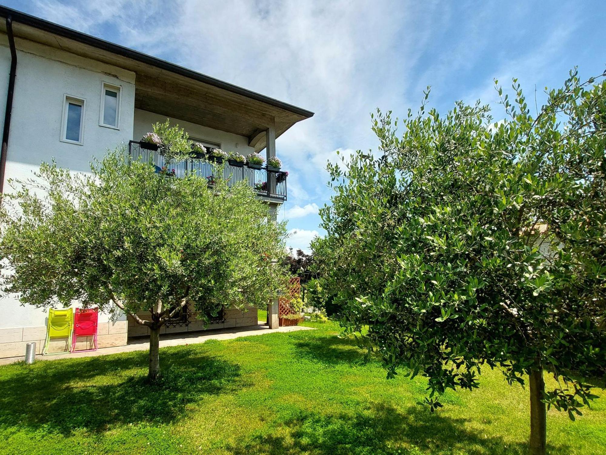 Villa Dolcitalia Tra Gardaland E Le Terme Di Cola Lazise Kültér fotó